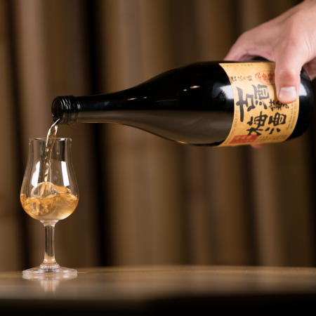 Wino z moreli japońskiej Sawanotsuru Koshu - Japonia