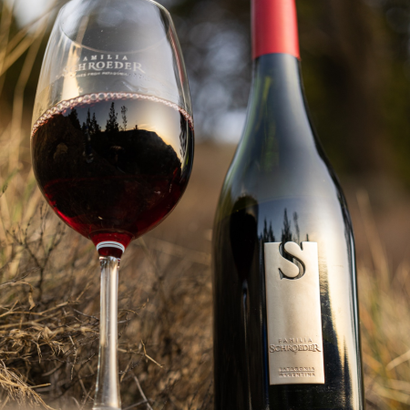 Wino Familia Schroeder Pinot Noir - Argentyna