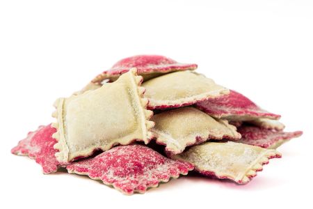 Ravioli z burakiem, śliwką i chilli 0,5kg - Polska